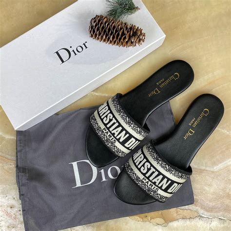 dior terlik kadın|Christian Dior Fiyatları, Ürünleri & İndirimleri .